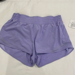 NEW lululemon hotty hot shorts 12